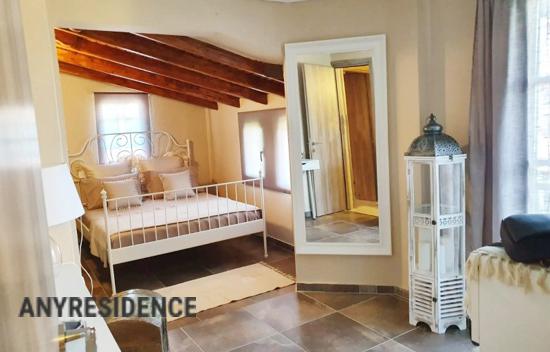 Вилла в Посиди