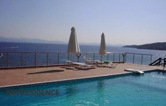 5-комн. вилла в Кассандре