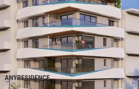 Дом в городе в Каламарии