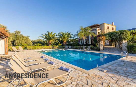 Дом в городе в Ханье