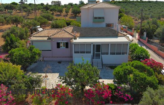 Вилла в Кипарисии