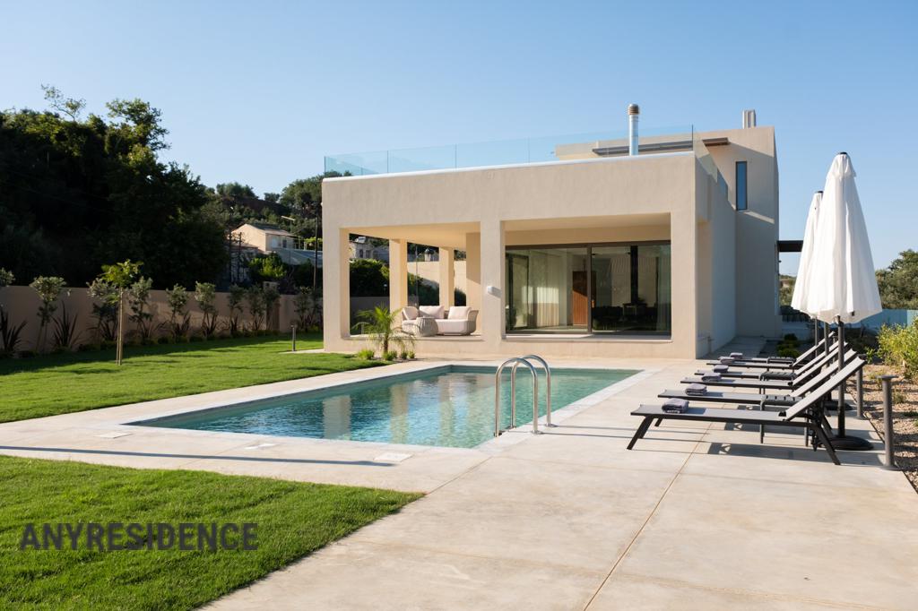 Дом в городе в Ханье, фото №1, объявление №2487022