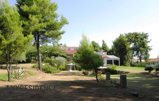 Дом в городе в Халкидики