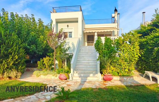 Дом в городе в Лутраках