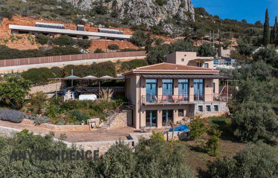 Вилла на Пелопоннесе