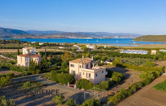 6-комн. вилла в Эрмиони