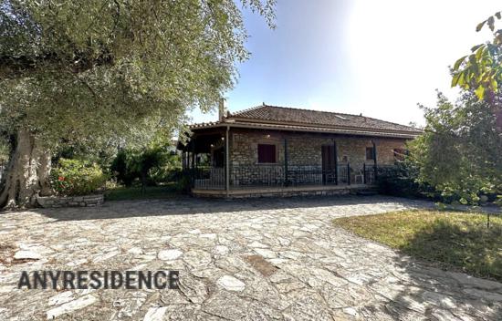 10-комн. дом в городе на Пелопоннесе