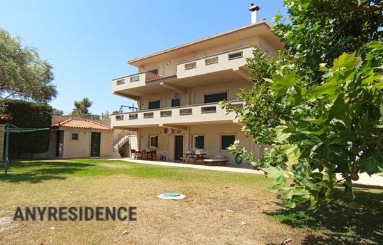 Дом в городе в Беотии