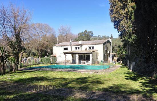 Вилла в Дассии