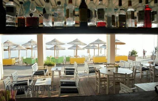 Отель в Пефкохори