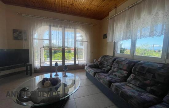 Дом в городе в Халкидики