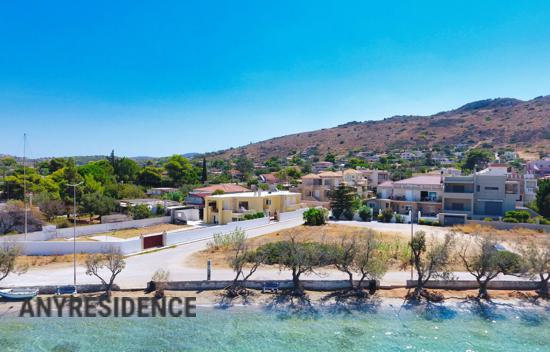 Дом в городе в Саламине