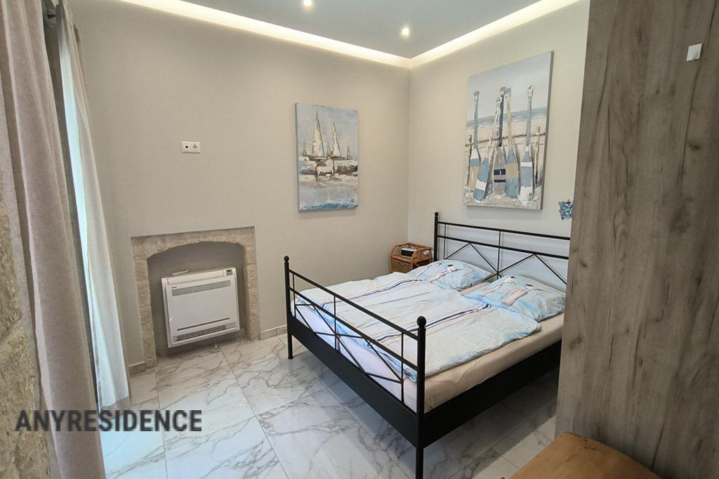 Дом в городе в Ханье, фото №2, объявление №2492738