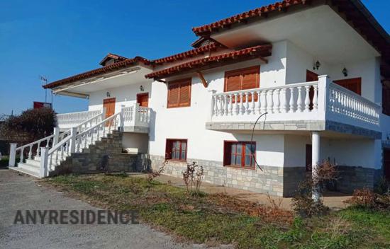 Дом в городе в Терми