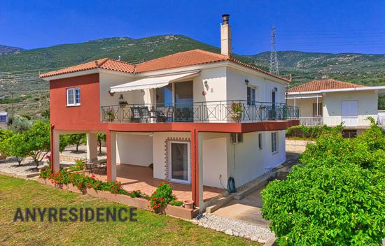 Дом в городе в Xiropigado