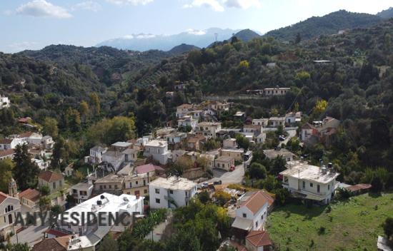 Дом в городе в Платаньясе