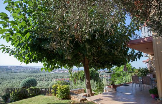 4-комн. вилла в Неа Мудании