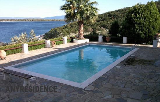 Поместье в Фессалии и Центральной Греции