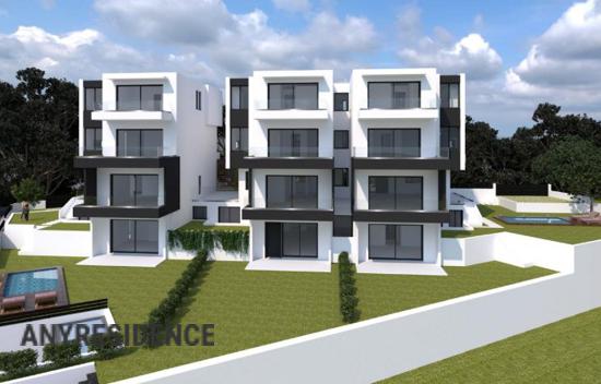 Дом в городе в Панораме