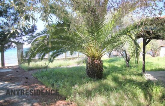 Дом в городе в Никити