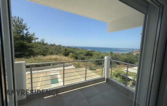 Вилла в Неа Мудании