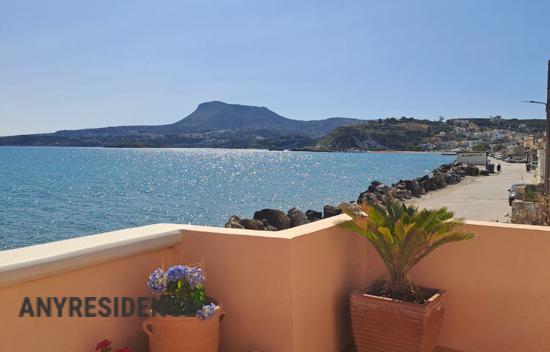 Дом в городе в Каливесе