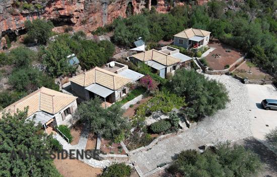 Коттедж в Кардамили