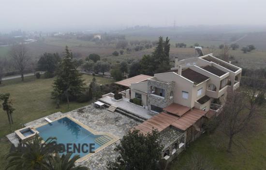 Вилла в Лариса