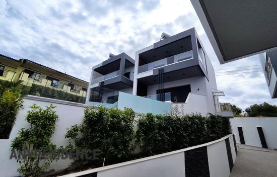 Дом в городе в Полихроно