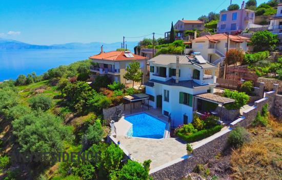 5-комн. дом в городе в Коринфии