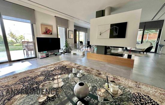 Вилла в Панораме