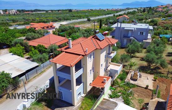 Дом в городе в Ксилокастроне