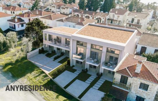 Дом в городе в Никити