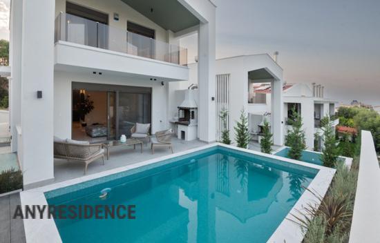 Дом в городе в Паллини