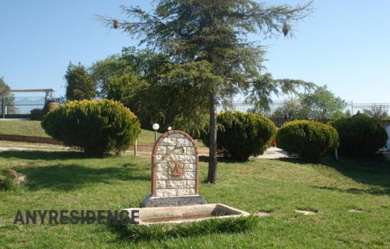 Дом в городе в Салониках