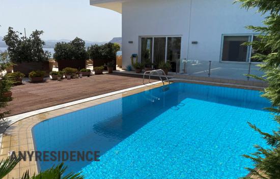 Вилла в Лигарии