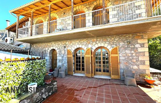 Вилла в Каламате