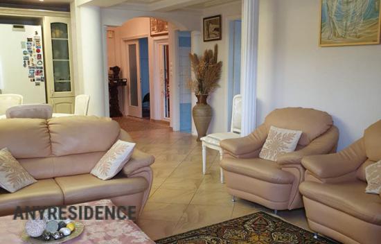 4-комн. квартира в Афинах