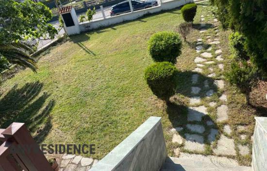 Дом в городе в Никити