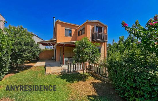 Дом в городе в Xiropigado