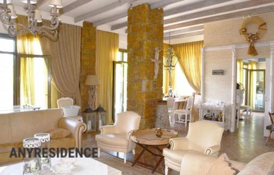 Вилла в Сани