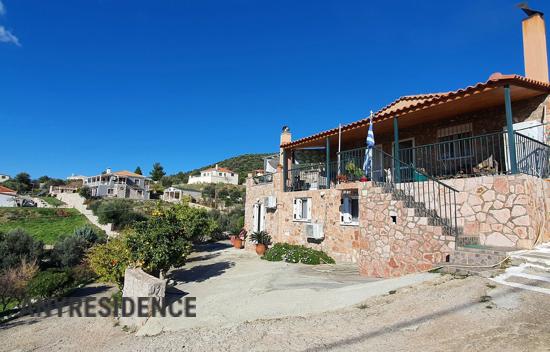 Дом в городе в Эрмиони