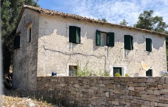 Коттедж в регионе Пелопоннес—Западная Греция—Ионические острова