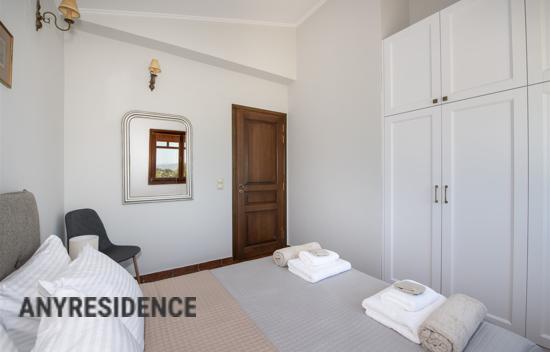 Дом в городе в Стернах