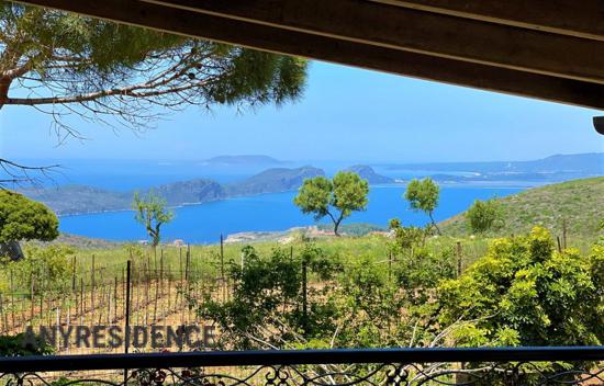 7-комн. дом в городе на Пелопоннесе