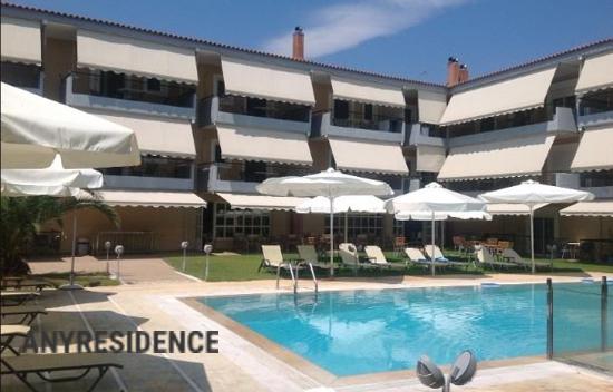 Отель в Пефки