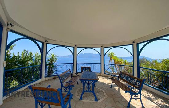 Вилла на Пелопоннесе