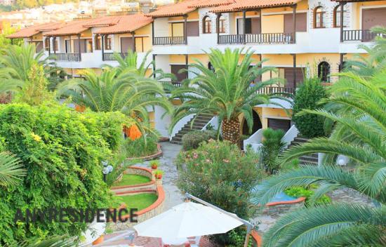 Отель в Кассандре