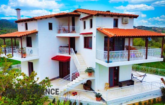 Вилла в Ксилокастроне