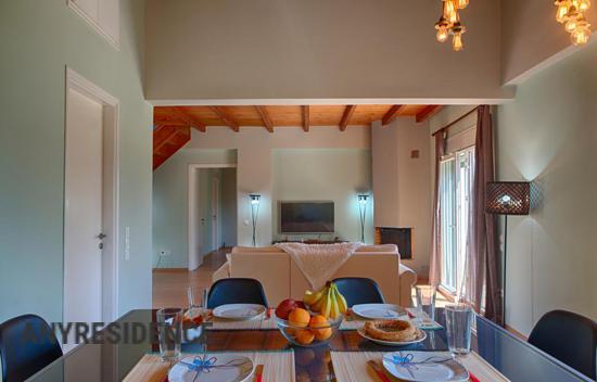 Таунхаус в Пелекас